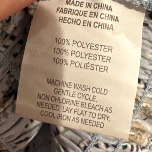 O'Neill Womens Blouse Smocked Square Neck Ballon Sleeves Baby Blue Paisley Print - Picture 4 of 4